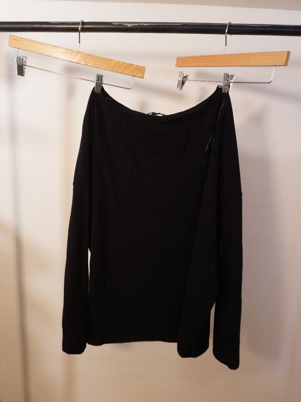 AllSaints Black Wide Scoop Neck / Off-Shoulder Sweater – Size Large